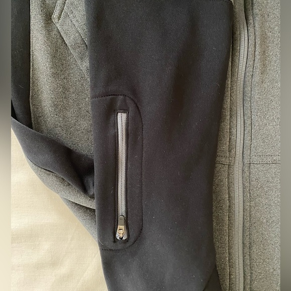 Peloton Full Zip Hoodie / Jacket - Picture 4 of 9